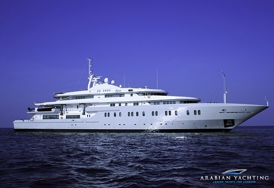 rent a yacht in dubai marina price