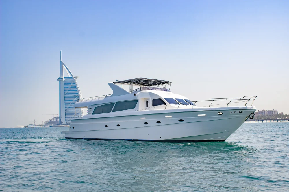 yacht charter Dubai - X2 - 4