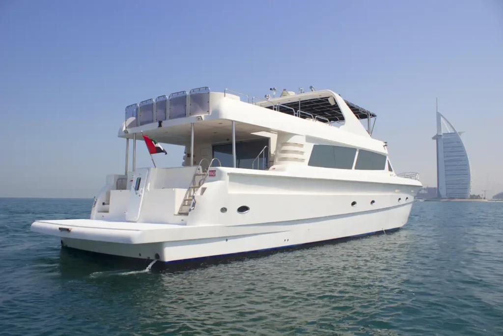 yacht charter Dubai - X2 - 6 - Exterior Photos