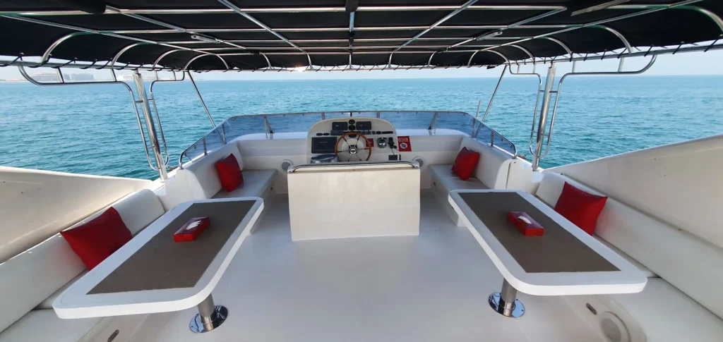 yacht charter Dubai - X2 - 9 - Interior Photos (10)