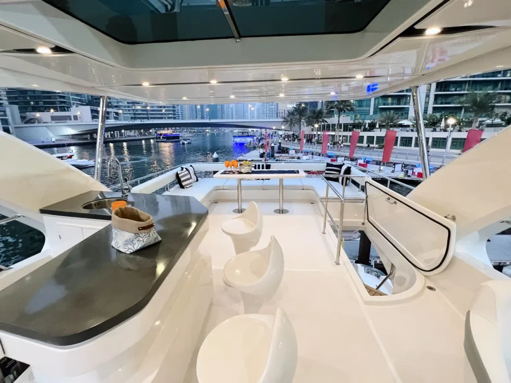 yacht rental dubai marina - X 32 - 11