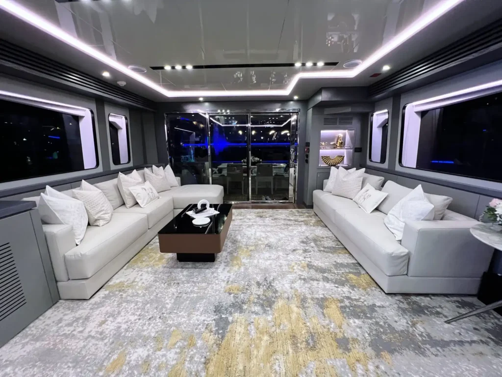 yacht rental dubai marina - X 32 - 3